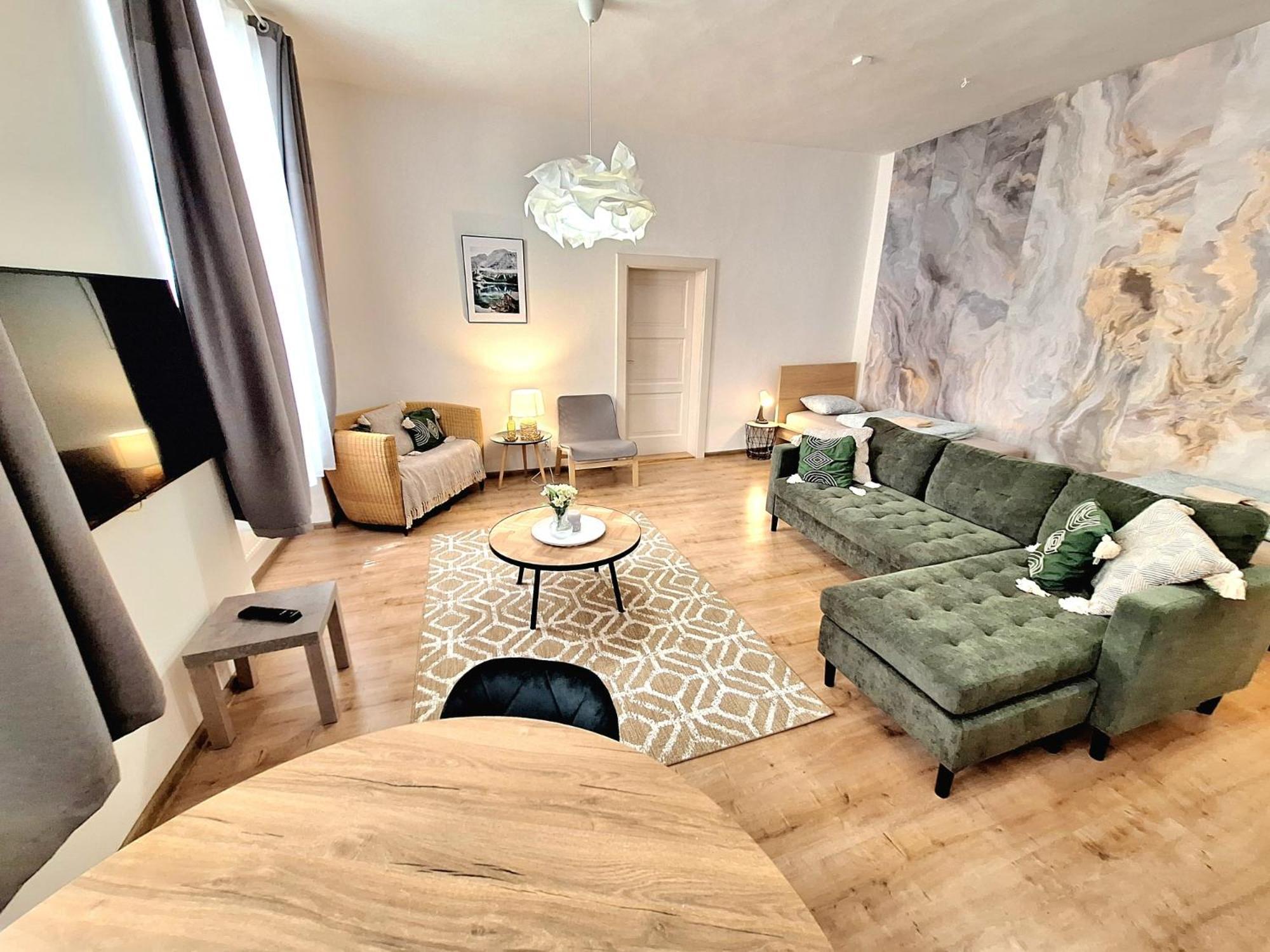 Emma - Old Town Apartman
